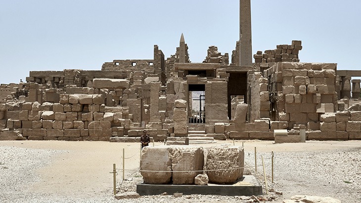 Centrální nádvoří Amonova chrámu